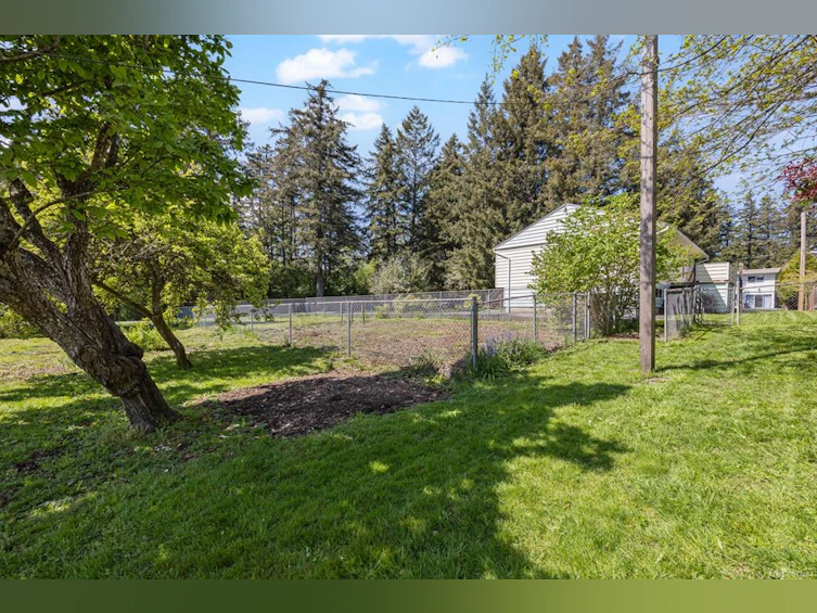 1623 Birch Avenue, Comox, BC, V9M 2N5 - 6