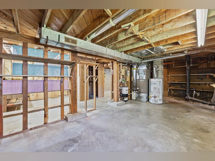1623 Birch Avenue, Comox, BC, V9M 2N5 - 24
