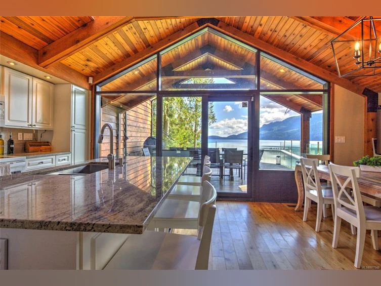 8335 Sa Seen Os Road, Youbou, BC, V0R 3E1 - 10