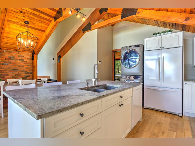 8335 Sa Seen Os Road, Youbou, BC, V0R 3E1 - 14