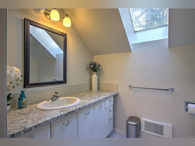 8335 Sa Seen Os Road, Youbou, BC, V0R 3E1 - 38