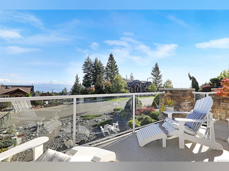 2251 Bonnington Drive, Fairwinds, BC, V9P 9L9 - 9