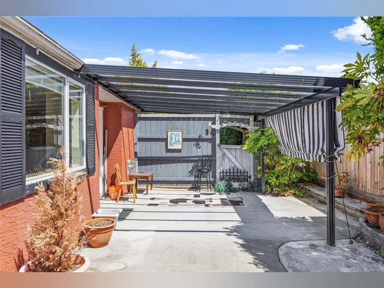 1100 Windsor Drive, Qualicum Beach, BC, V9K 2J4 - 34