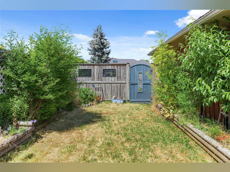 1100 Windsor Drive, Qualicum Beach, BC, V9K 2J4 - 38