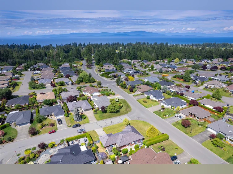 1100 Windsor Drive, Qualicum Beach, BC, V9K 2J4 - 43