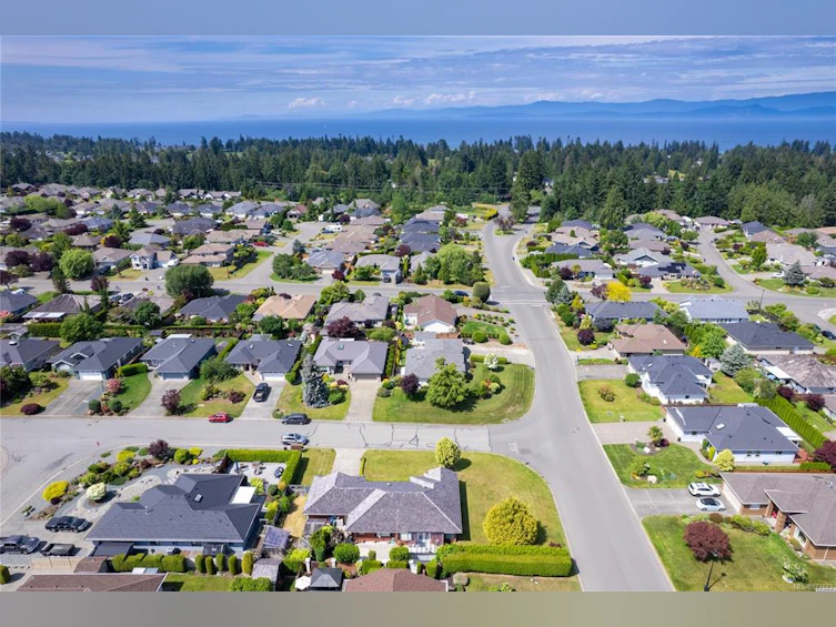 1100 Windsor Drive, Qualicum Beach, BC, V9K 2J4 - 44
