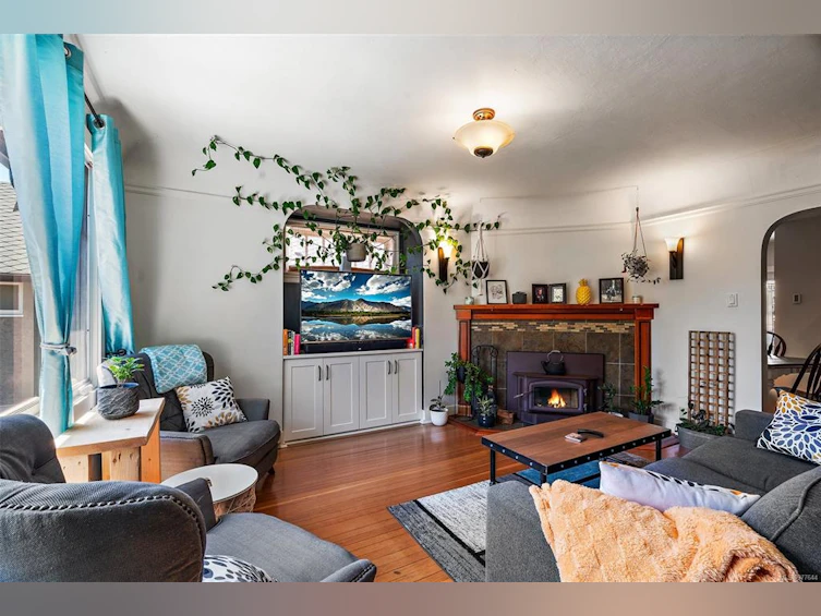 1232 Effingham Street, Esquimalt, BC, V9A 4Y2 - 4