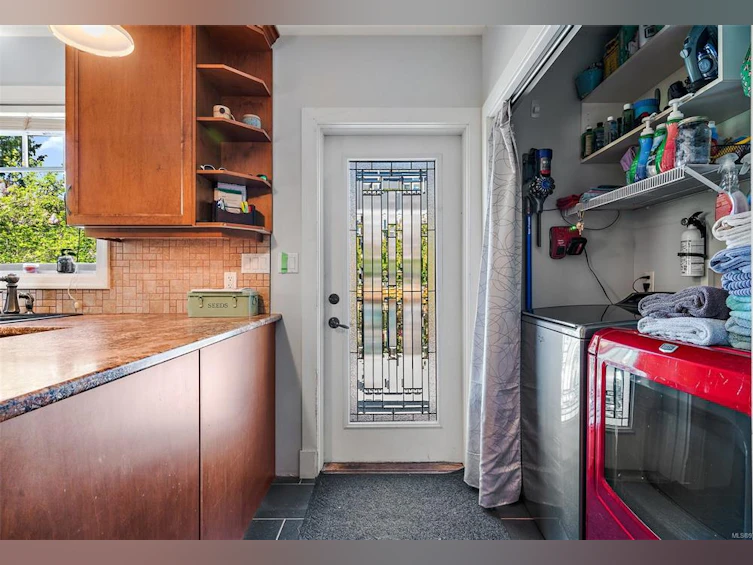 1232 Effingham Street, Esquimalt, BC, V9A 4Y2 - 20