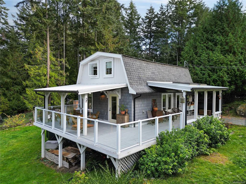 716 Charter Road, Mayne Island BC