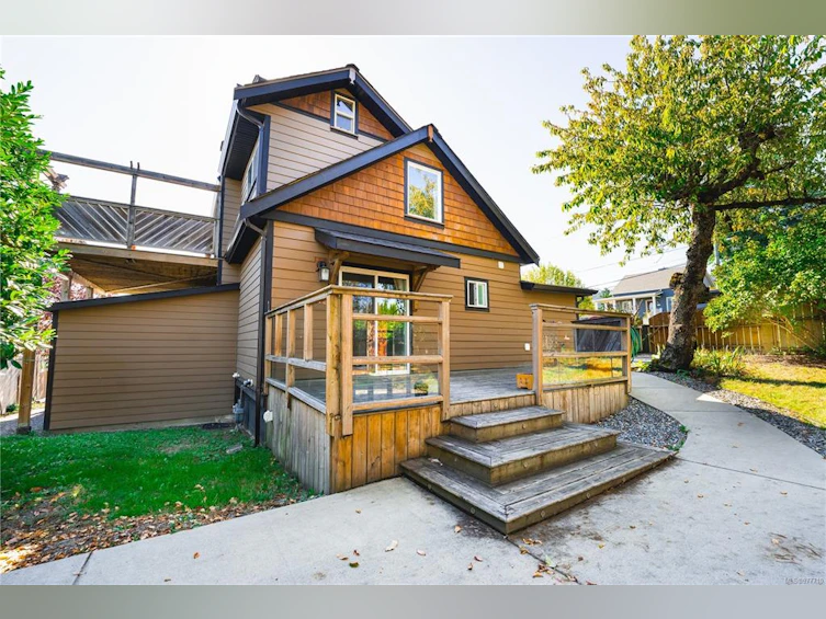 332 Roberts Street, Ladysmith, BC, V9G 1A7 - 22