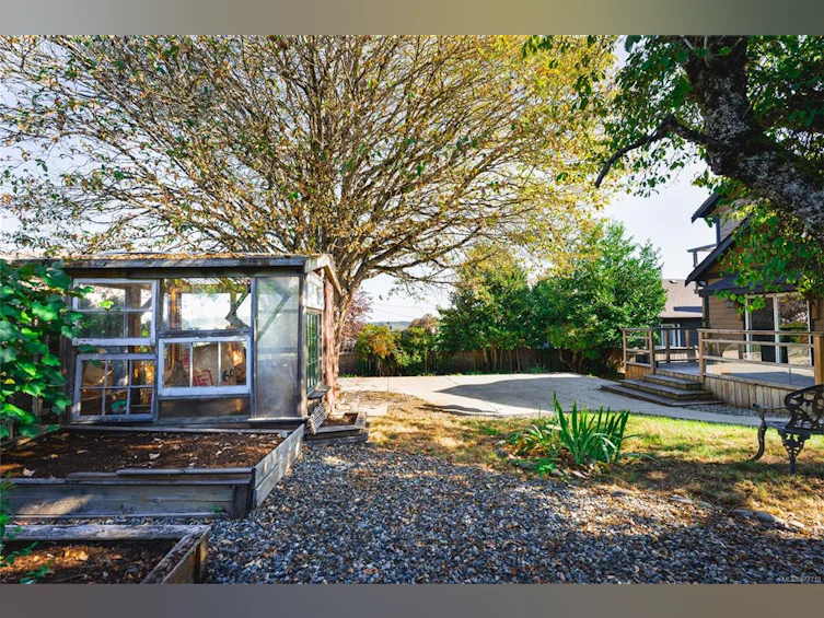 332 Roberts Street, Ladysmith, BC, V9G 1A7 - 24