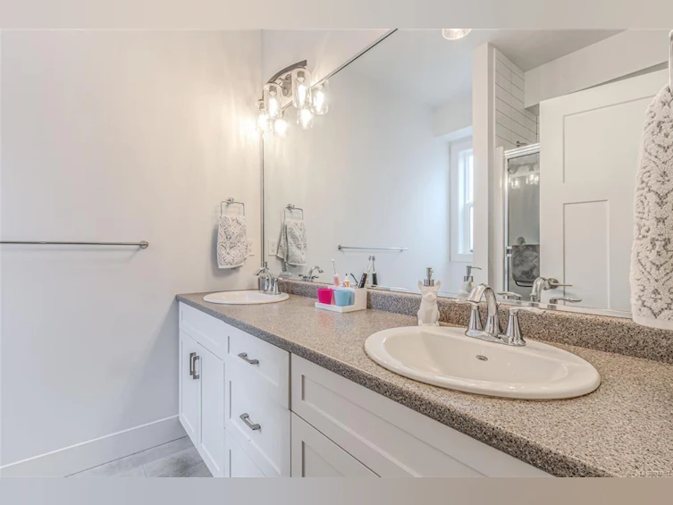 749 James Place, Ladysmith, BC, V9G 0A5 - 12