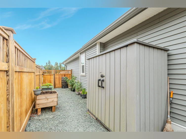 749 James Place, Ladysmith, BC, V9G 0A5 - 30