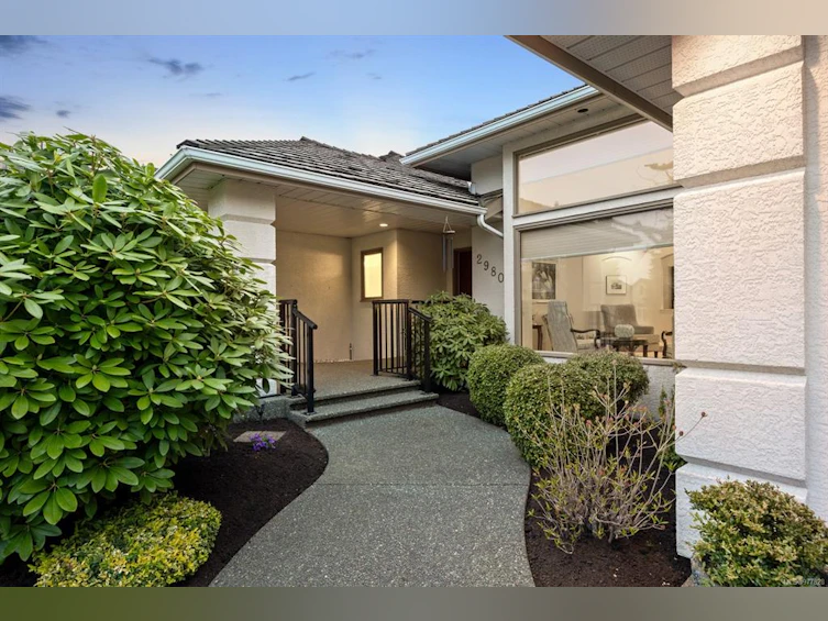 2980 Royal Vista Way, Courtenay, BC, V9N 9X3 - 3