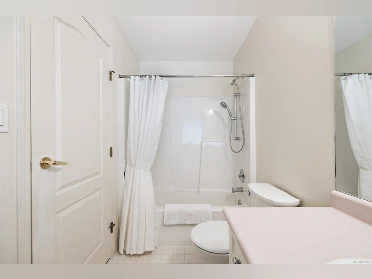 2980 Royal Vista Way, Courtenay, BC, V9N 9X3 - 35