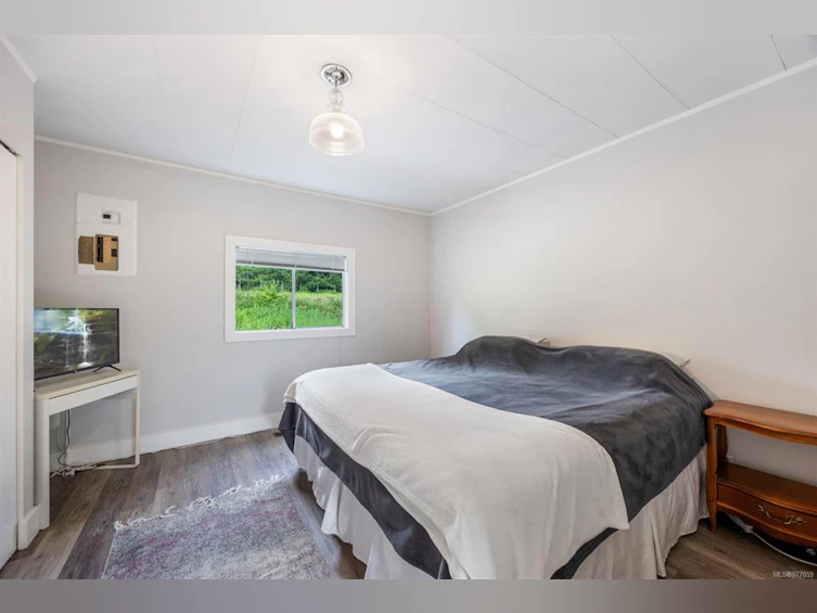 5941 N Island Highway, Courtenay, BC, V9J 1T6 - 16