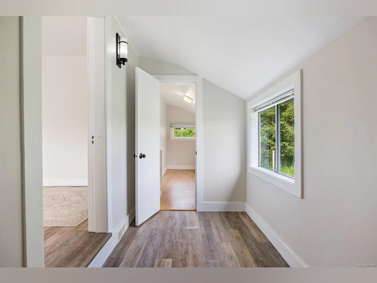 5941 N Island Highway, Courtenay, BC, V9J 1T6 - 17