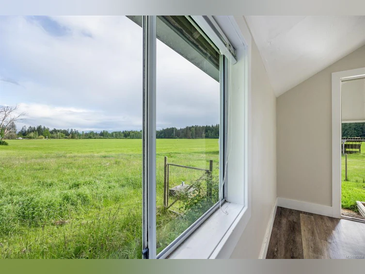 5941 N Island Highway, Courtenay, BC, V9J 1T6 - 20