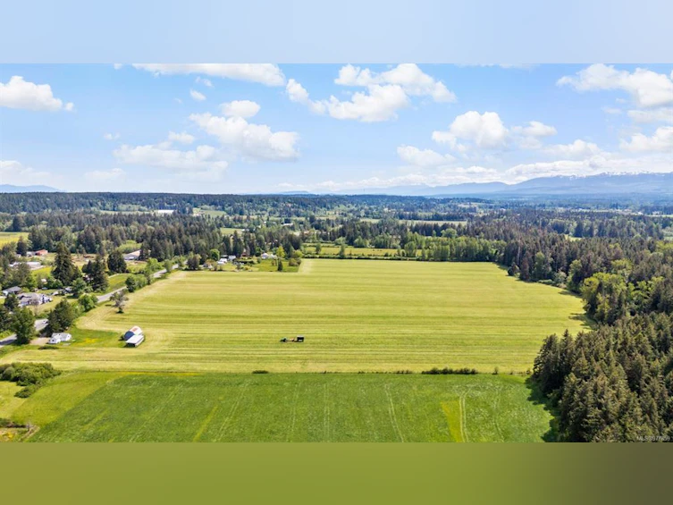 5941 N Island Highway, Courtenay, BC, V9J 1T6 - 33