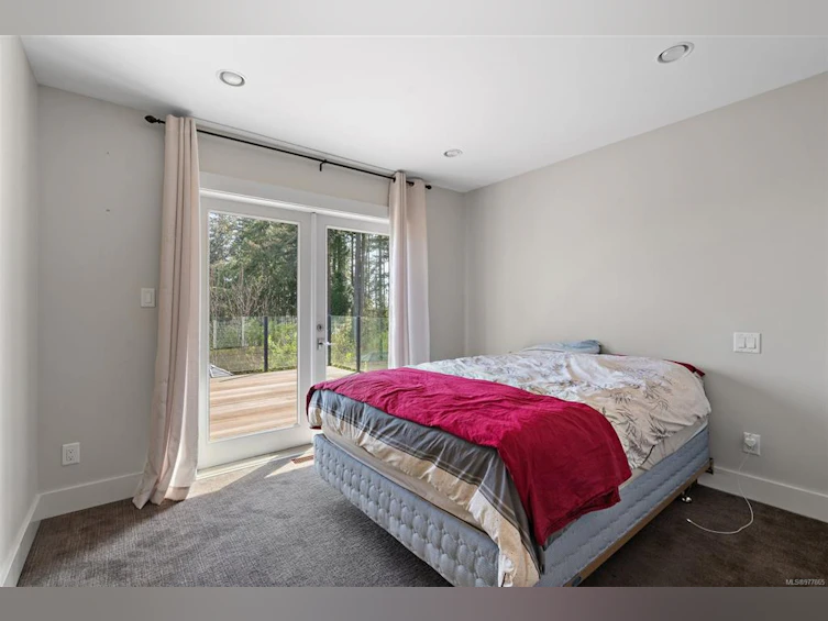 5675 Wellsview Road, Saanich, BC, V8Y 1V4 - 17