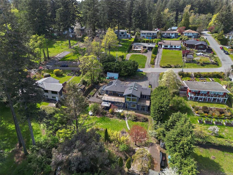 5675 Wellsview Road, Saanich, BC, V8Y 1V4 - 38