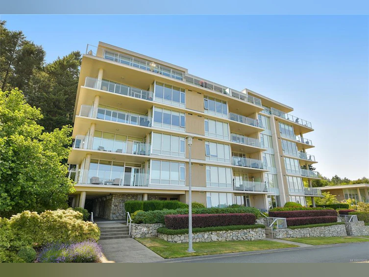 502-748 Sayward Hill Terrace, Saanich, BC, V8Y 3K1 - 65