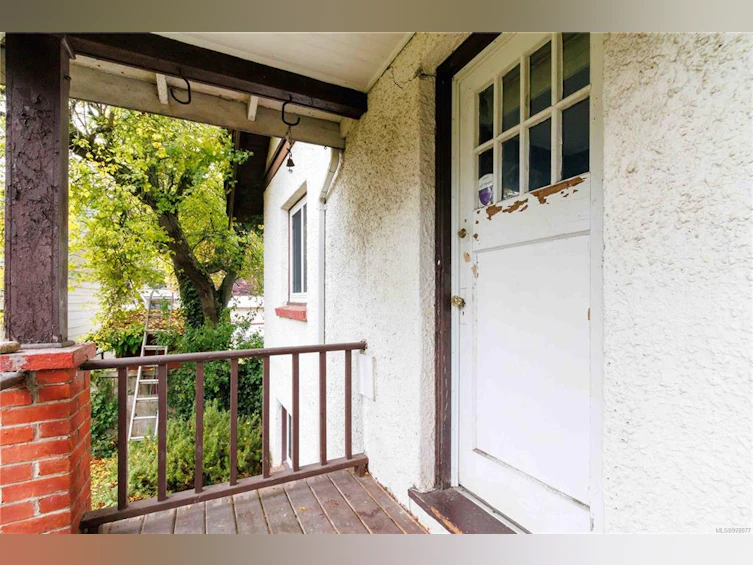 209 E Burnside Road, Victoria, BC, V9A 1A4 - 50