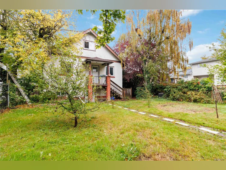 209 E Burnside Road, Victoria, BC, V9A 1A4 - 53