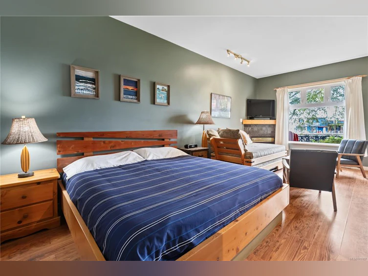 103-230 Main Street, Tofino, BC, V0R 2Z0 - 6
