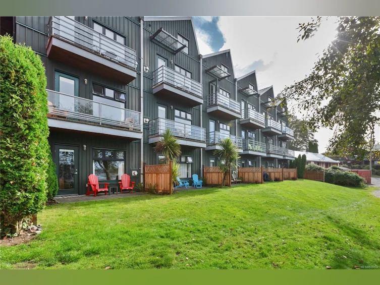 103-230 Main Street, Tofino, BC, V0R 2Z0 - 21
