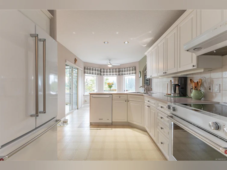 350 Stratford Drive, Campbell River, BC, V9W 8A1 - 4