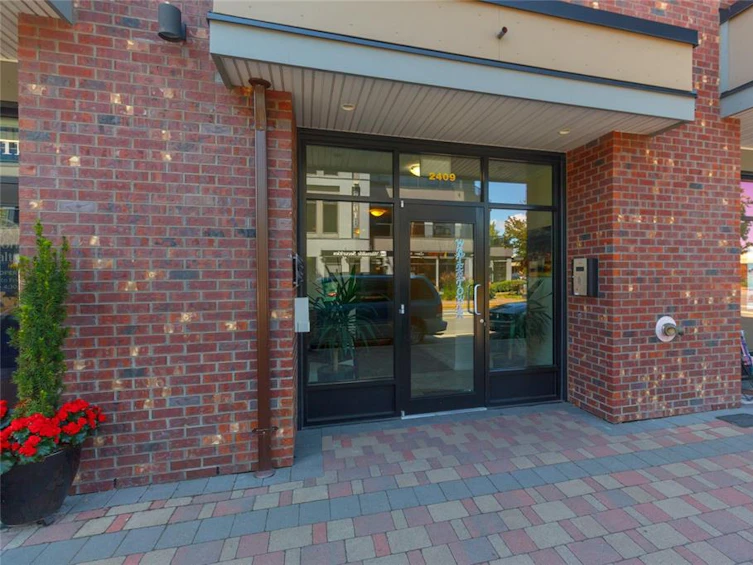 305-2409 Bevan Avenue, Sidney, BC, V8L 4N5 - 4