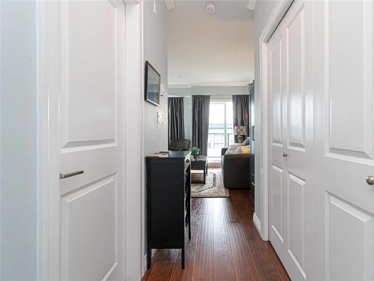 305-2409 Bevan Avenue, Sidney, BC, V8L 4N5 - 6