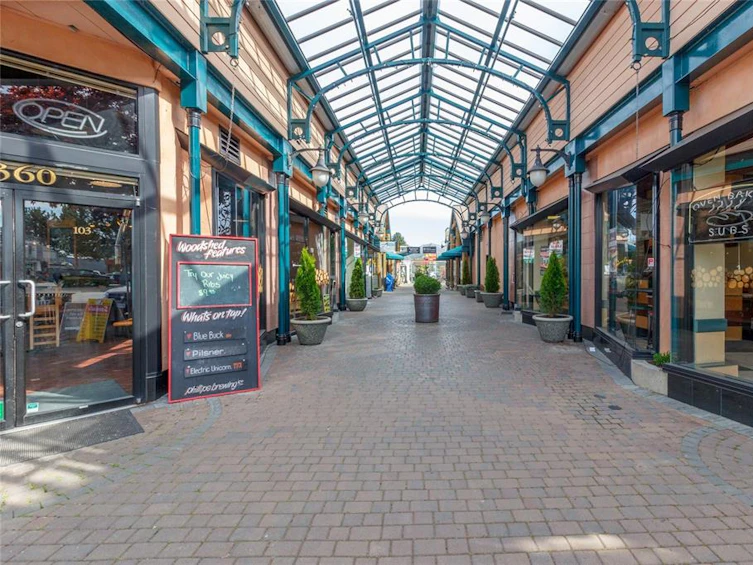 305-2409 Bevan Avenue, Sidney, BC, V8L 4N5 - 22