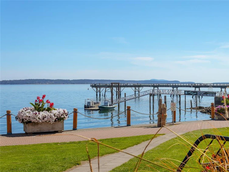 305-2409 Bevan Avenue, Sidney, BC, V8L 4N5 - 25