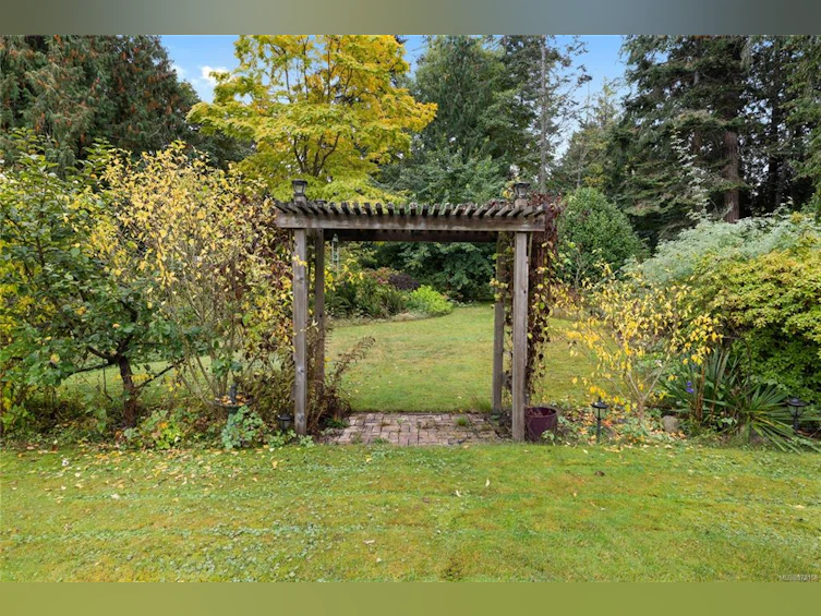 749 Canyon Crescent Road, Qualicum Beach, BC, V9K 1L2 - 15