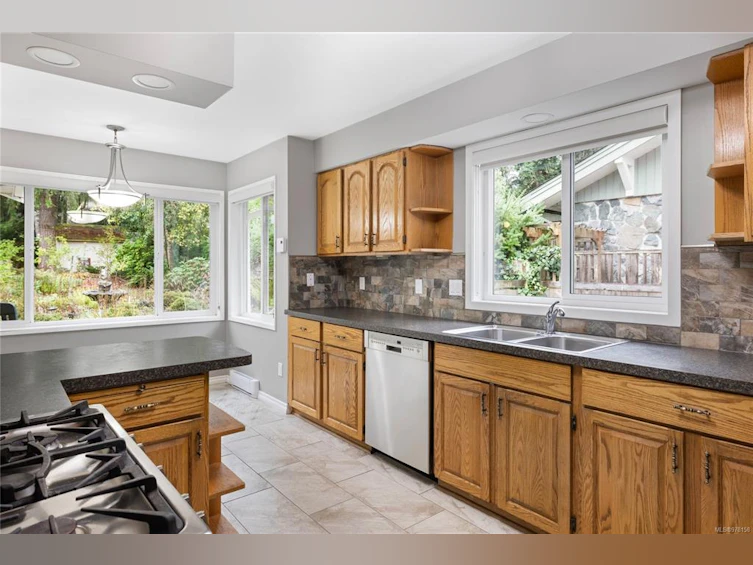 749 Canyon Crescent Road, Qualicum Beach, BC, V9K 1L2 - 24