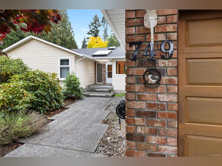 749 Canyon Crescent Road, Qualicum Beach, BC, V9K 1L2 - 47