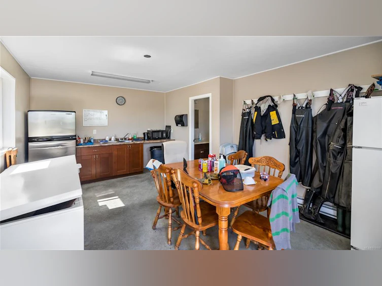 2442 Summerset Road, Nanoose, BC, V9P 9E4 - 49