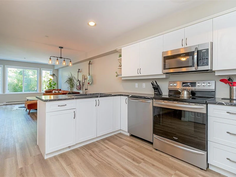 106 - 364 Goldstream Avenue, Colwood BC V9B 2W3