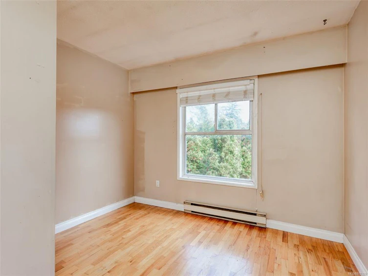 4036 Magdelin Street, Saanich, BC, V8N 3M7 - 12
