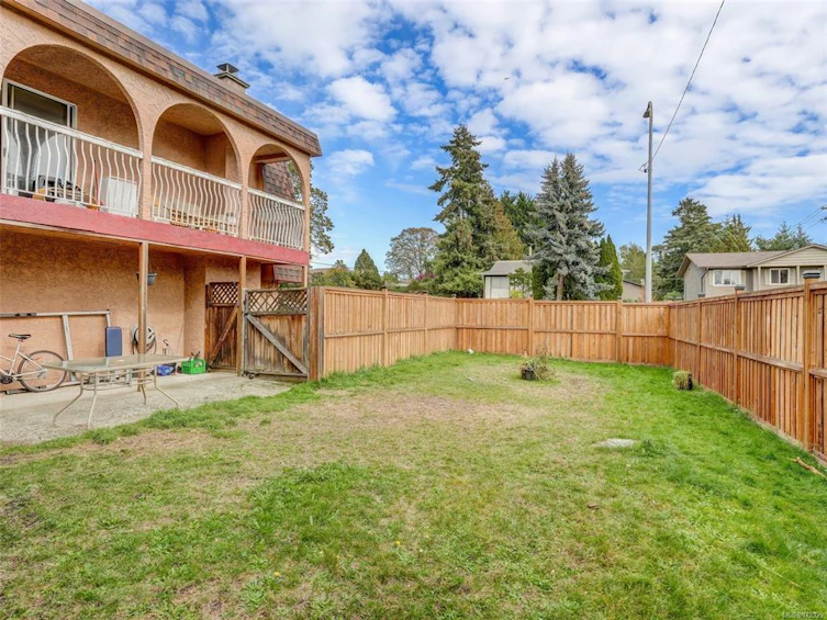 4036 Magdelin Street, Saanich, BC, V8N 3M7 - 25