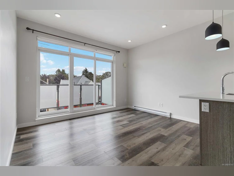 303-1515 Redfern Street, Victoria, BC, V8R 1C9 - 8