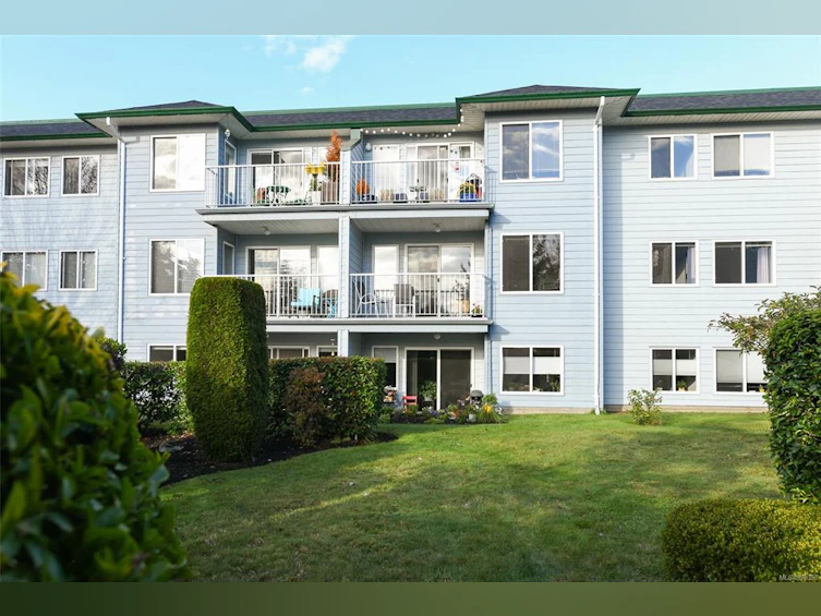 203C-698 Aspen Road, Comox, BC, V9M 3S9 - 2