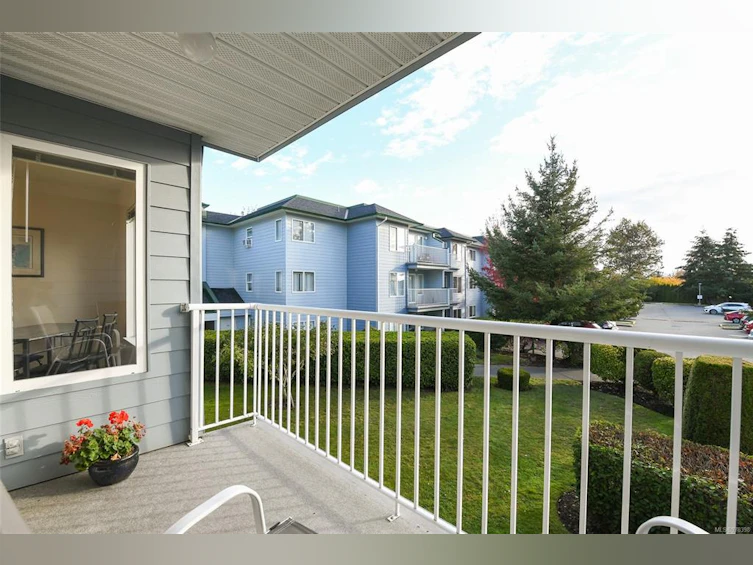 203C-698 Aspen Road, Comox, BC, V9M 3S9 - 24