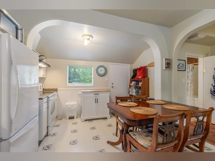514 Roberts Street, Ladysmith, BC, V9G 1A3 - 8