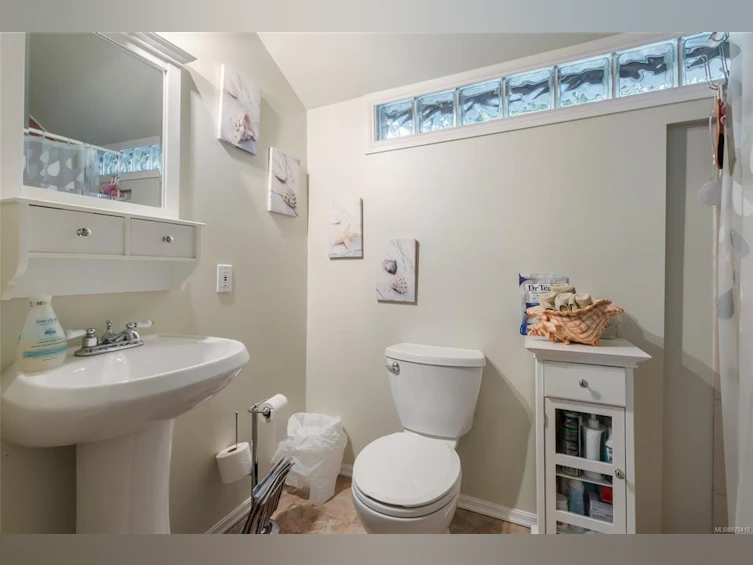 514 Roberts Street, Ladysmith, BC, V9G 1A3 - 13