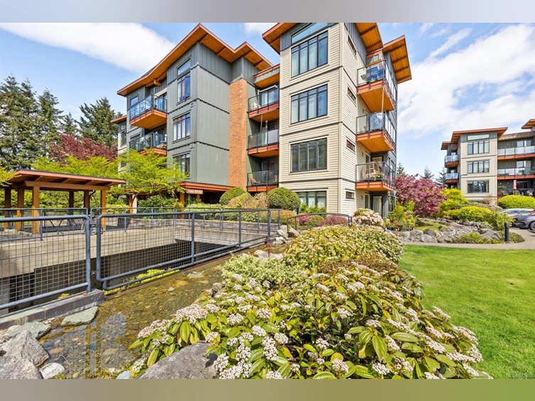 313-2300 Mansfield Drive, Courtenay, BC, V9N 3S3 - 2