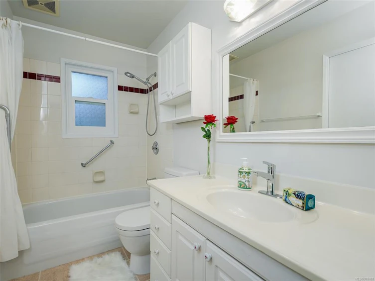 1561 Agnew Avenue, Saanich, BC, V8N 5N4 - 13