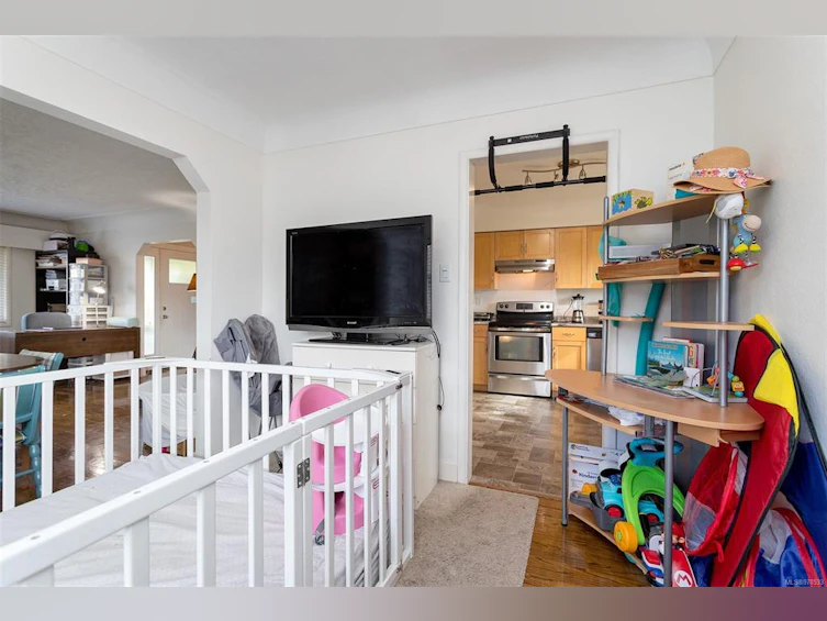 617 Sedger Road, Saanich, BC, V8Z 1R9 - 18
